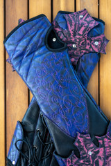 Heartseeker Gauntlets - Twilight Charm - Size 4