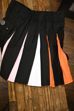 "23" Lesbian V-Cargo Kilt - Size S "23" Lesbian V-Cargo Kilt - Size S