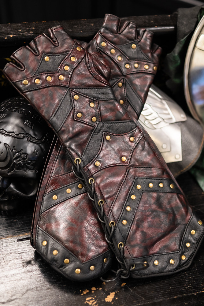 Bramblewood Gauntlets - Giantsblood Size 1