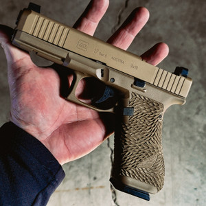 GLOCK 19X CUSTOM GRIP WORK