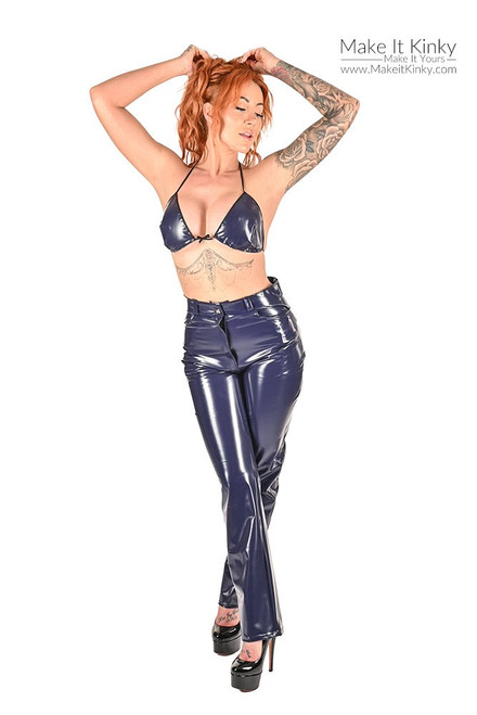 Model is wearing  BLS5S