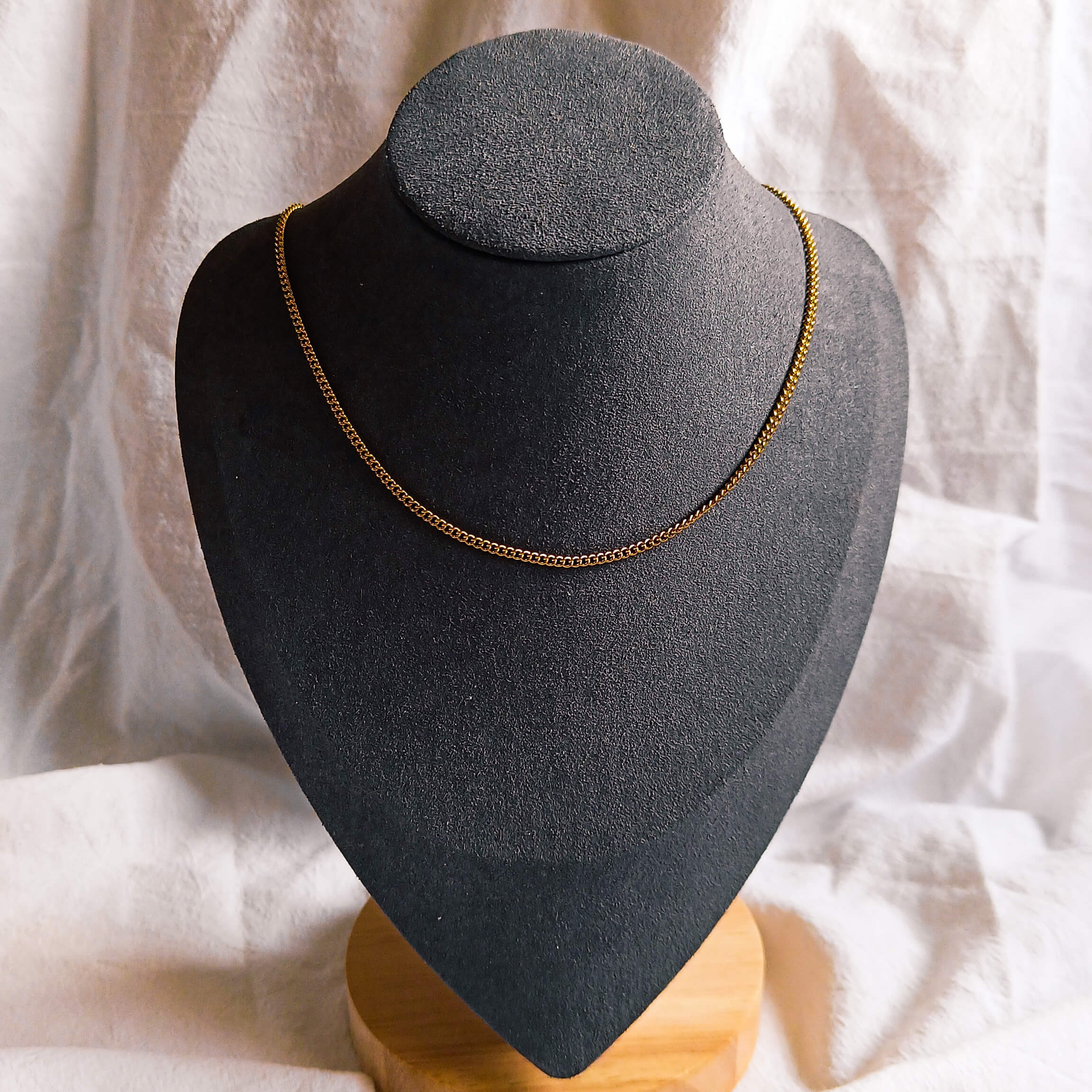 Collier Chaîne Plaqué Or - Longueur 41,5 Cm - Style Vintage élégant - Occasion