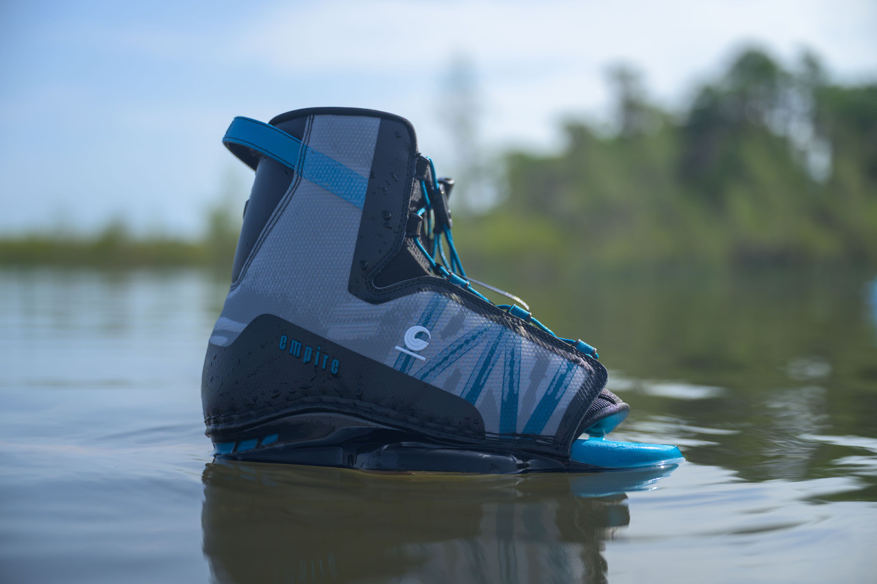 Close-up of Connelly Empire Wakeboard Bindings L/XL on Reverb board