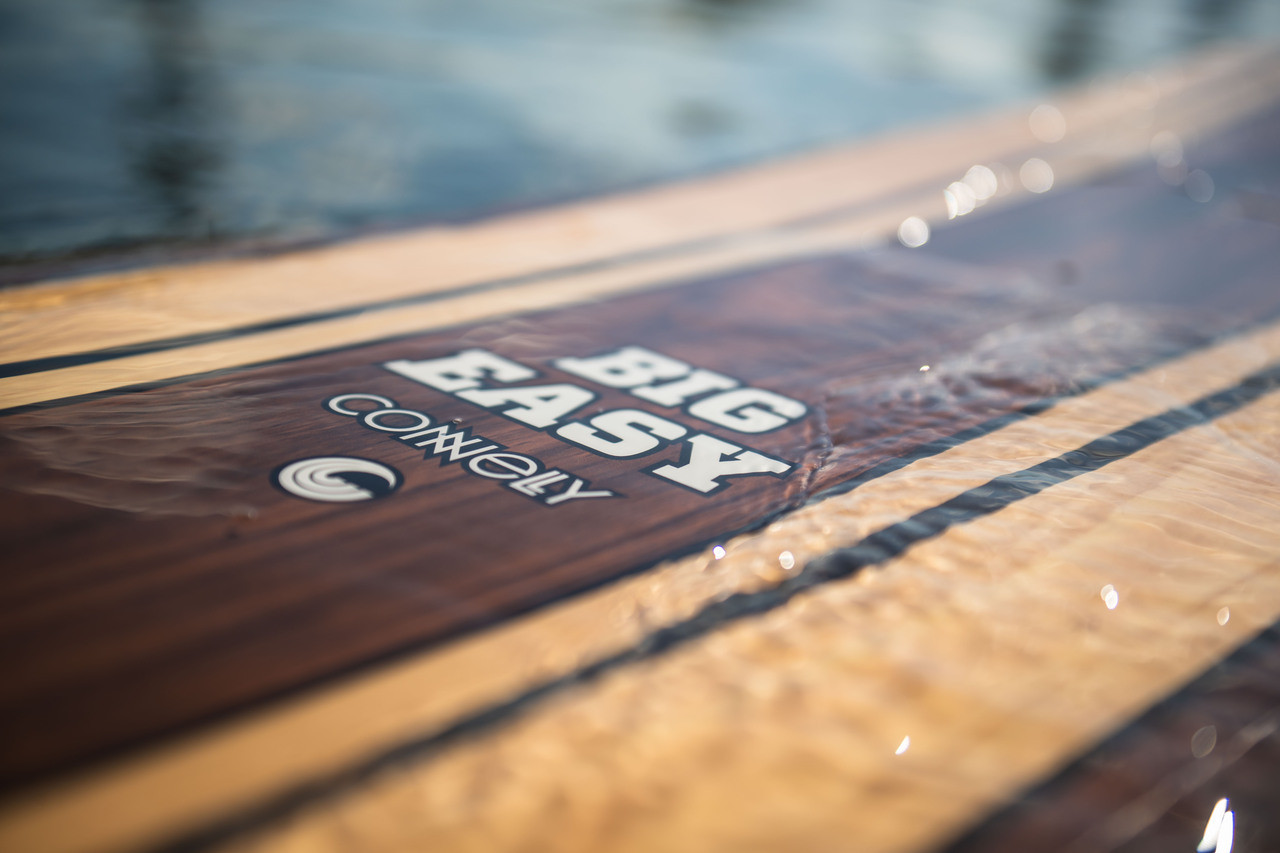 Full-length view of 146cm Connelly Big Easy wakeboard deck Full-length view of 146cm Connelly Big Easy wakeboard deck