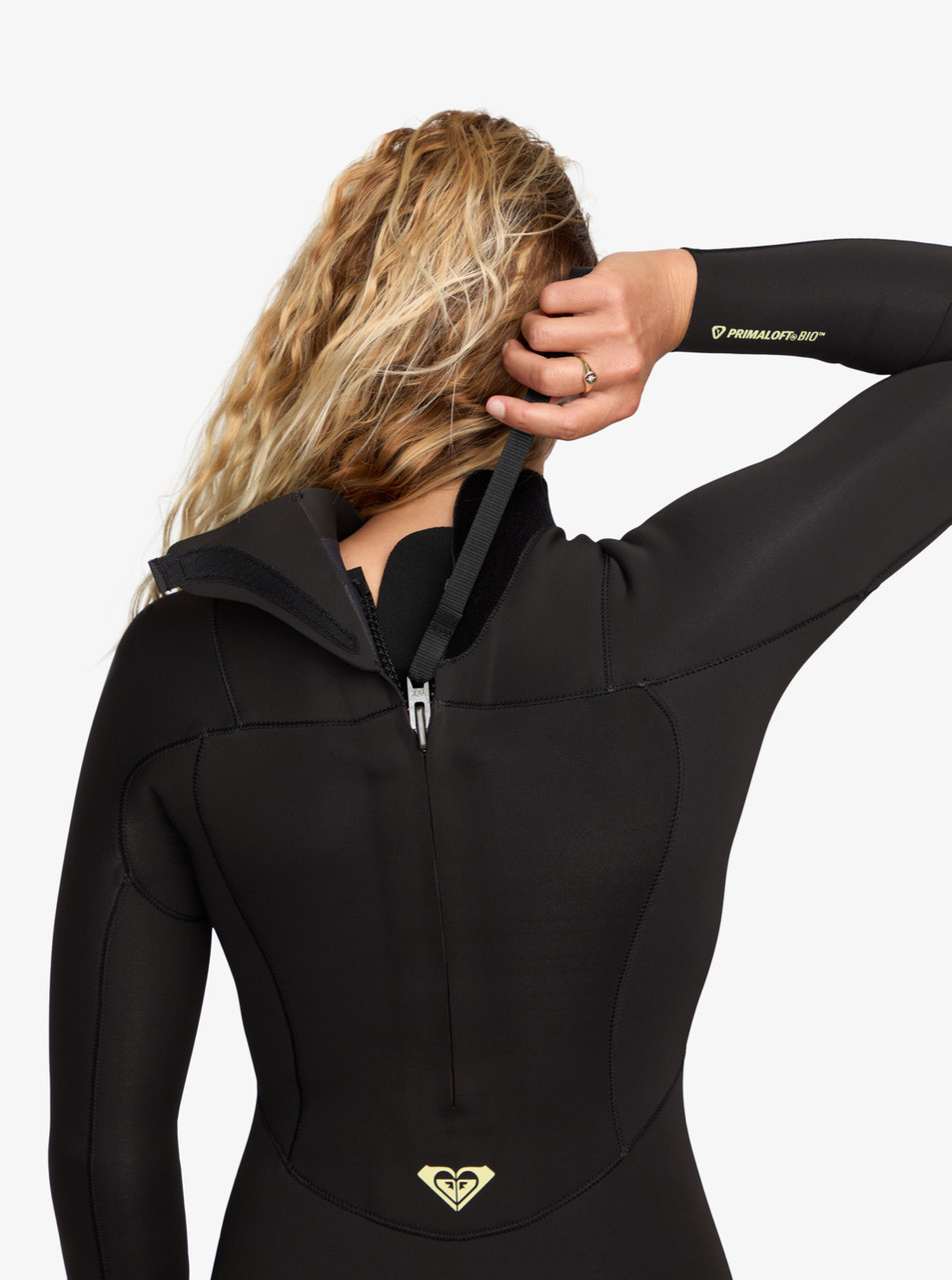 Roxy Prologue+ 4/3 women’s fullsuit wetsuit rear zip detail