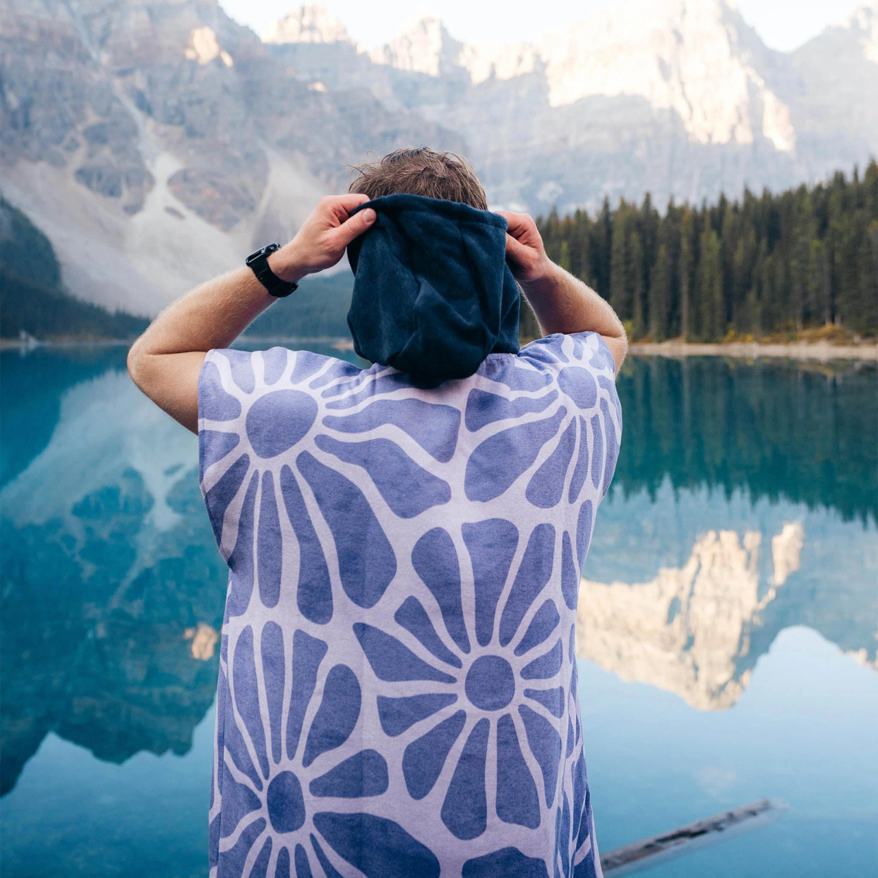 Nomadix Lazy Daisy Dusk poncho fabric detail showing soft texture