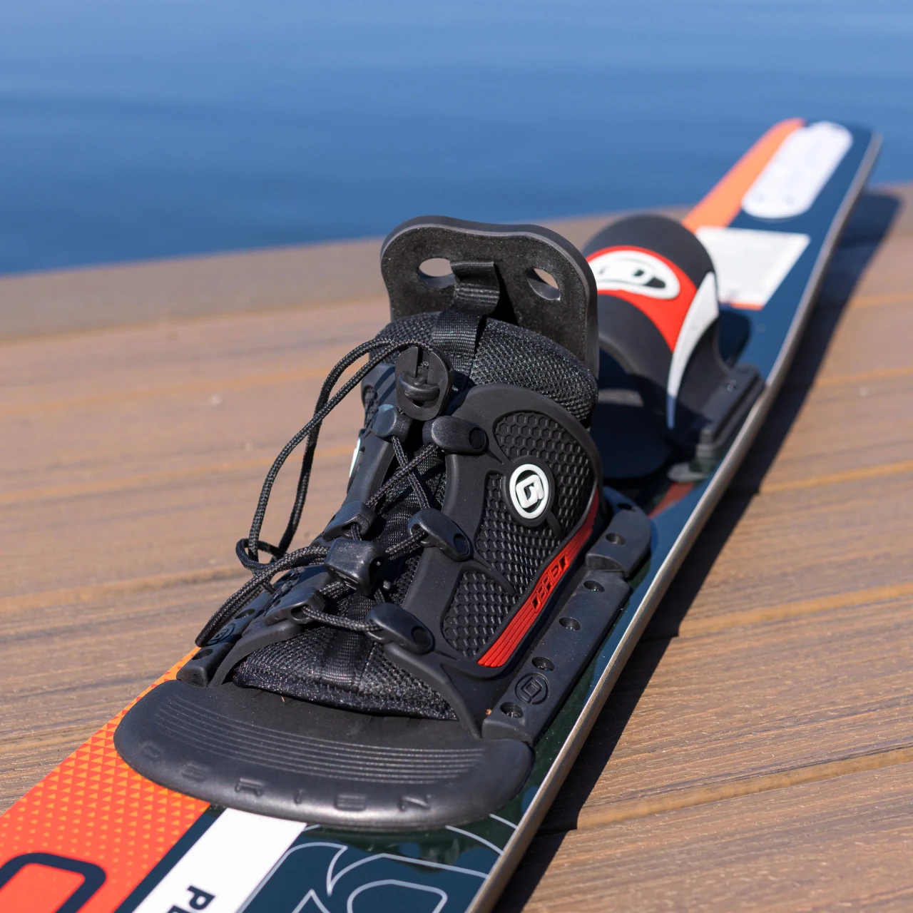 Close-up of O’Brien Performer Z-8 binding with front adjustment lace and Lycra-lined molded toe piece