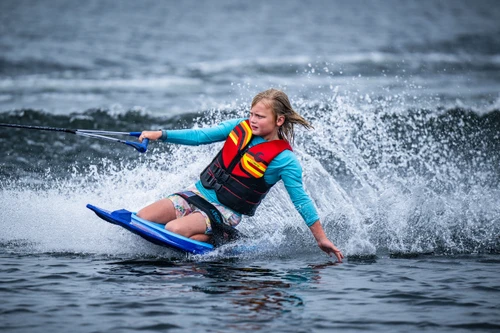 Beginner rider deep water starting on Connelly Theory kneeboard