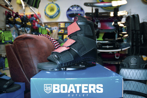 Connelly Draft Velcro Wakeboard Bindings at Boater's Outlet