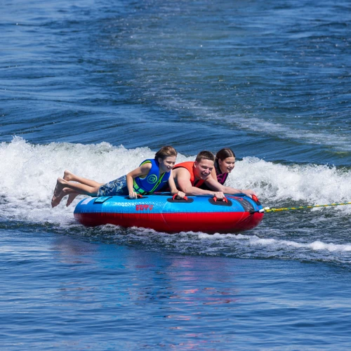 O'Brien Ultra Screamer 3-rider towable tube with flat deck and two EVA body pads