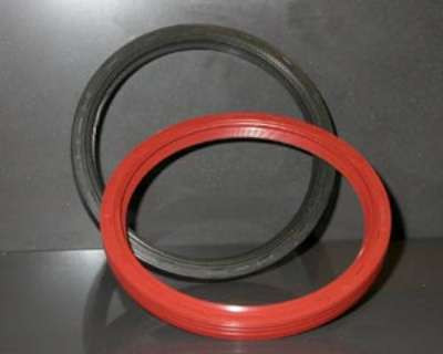 RACE ENGINEERING: FORD 2300 REAR MAIN SEAL .060" OFFSET 1pc. VITON