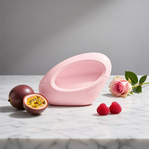 Ariana Grande Mod Blush Samples