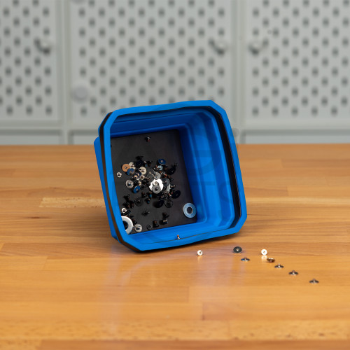 COLLAPSIBLE MAGNETIC TRAY