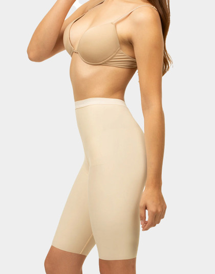 The Isavela GR12 is a stage 2 low-waist, mid-thigh compression girdle with an open crotch and non-roll 1-inch waist elastic for secure and comfortable post-surgical support.
