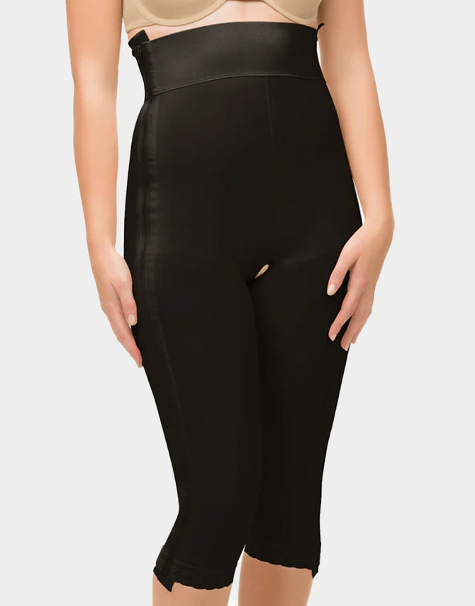 Open crotch design enhances practicality without compromising on comfort during post-operative recovery.​