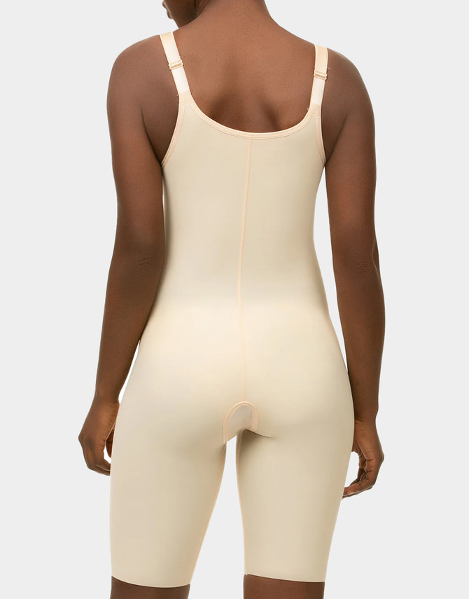Made from ultra-light, breathable fabric, the Isavela BB04 provides full compression from bra to thigh, supporting recovery after tummy tuck, breast surgery, liposuction, and glute procedures.