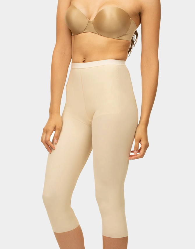 The Isavela GR14 is a stage 2 low-waist, below-the-knee compression girdle with an open crotch and non-roll 1-inch waist elastic for secure, comfortable post-surgical support.