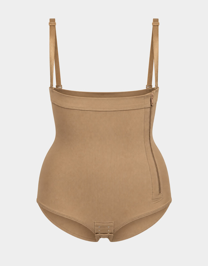 Aesetica latte high-waisted compression bodysuit with adjustable suspenders, side zip and hook-and-eye crotch closure