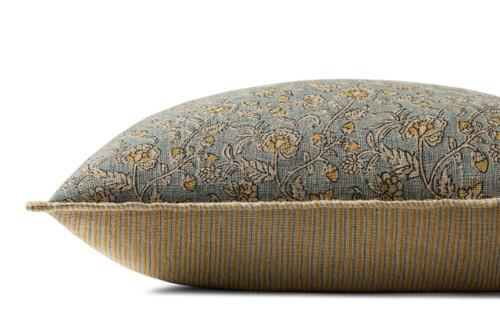 Loloi PLL0164 Light Blue Multi Pillow