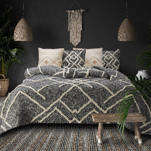 LR Home 81485 Black Ivory Coverlet