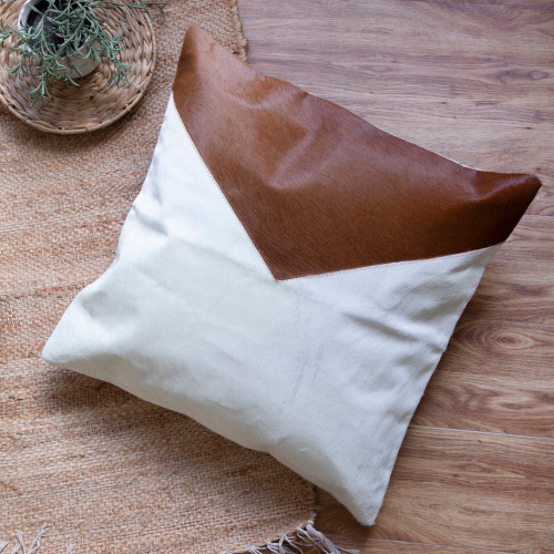 LR Home Austin 08138 Ivory Brown Pillow