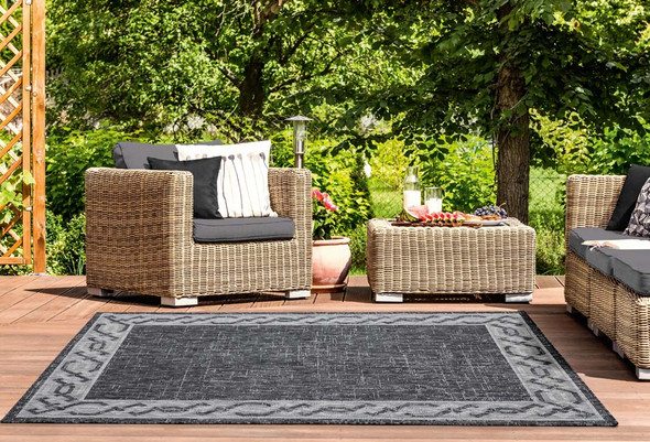 United Weavers Augusta 3900 10070 Whitehaven Black Rug