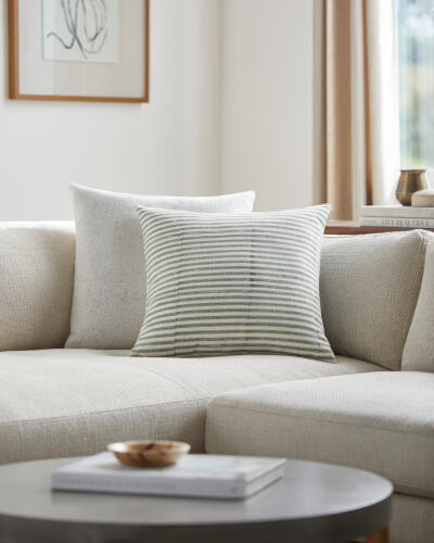 Surya Chateau de Chic CUD-005 Accent Pillow