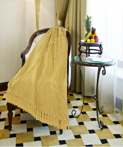 LR Home Diamond 80177 Yellow Throw