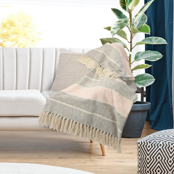 LR Home Irvine 80183 Gray Blush Multi Throw