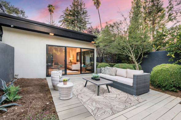 Couristan Castille 2913 1444 Palma Rouge Rug