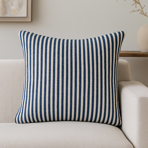 LR Home Quincy 04651 Blue White Pillow