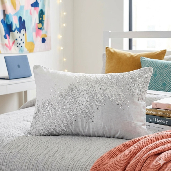 LR Home Cosmopolitan 08570 Ivory Silver Pillow