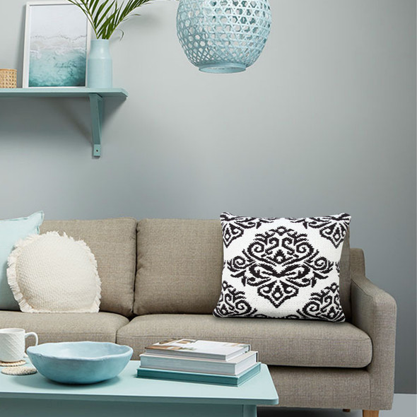 LR Home Modern Motif 07756 White Black Pillow