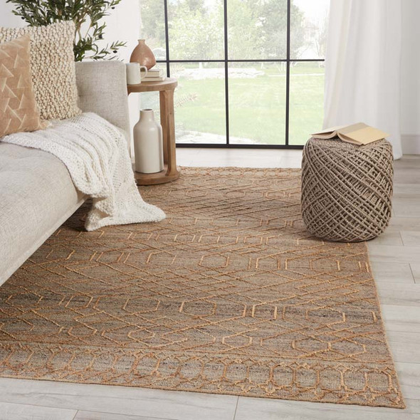Jaipur Living Emblem EMB01 Celia Area Rug
