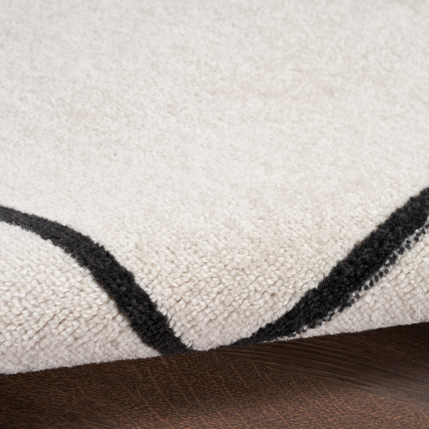 Nourison Home Nourison Essentials NRE02 Ivory Black Rug