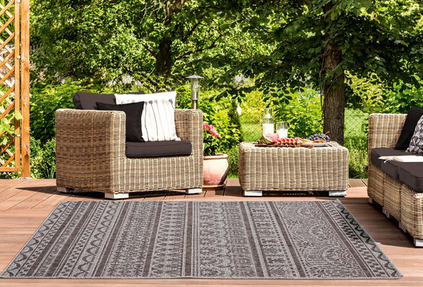 United Weavers Augusta 3900 10150 Diani Brown Rug