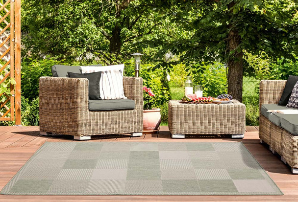 United Weavers Augusta 3900 10745 Grand Anse Green Rug
