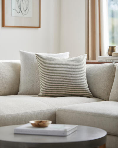 Surya Chateau de Chic CUD-004 Accent Pillow