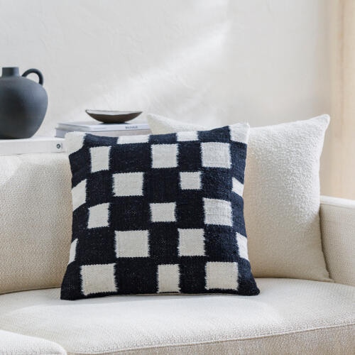 Surya Jacinta JAT-005 Accent Pillow