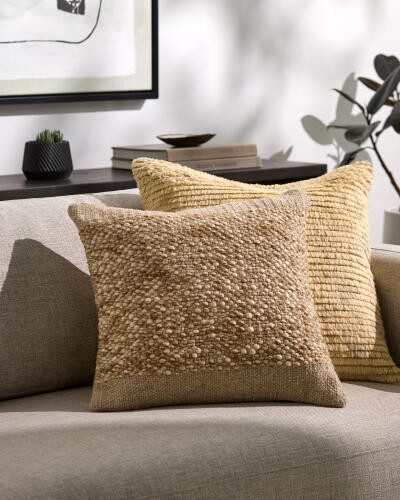 Surya Rukmini RKI-002 Accent Pillow