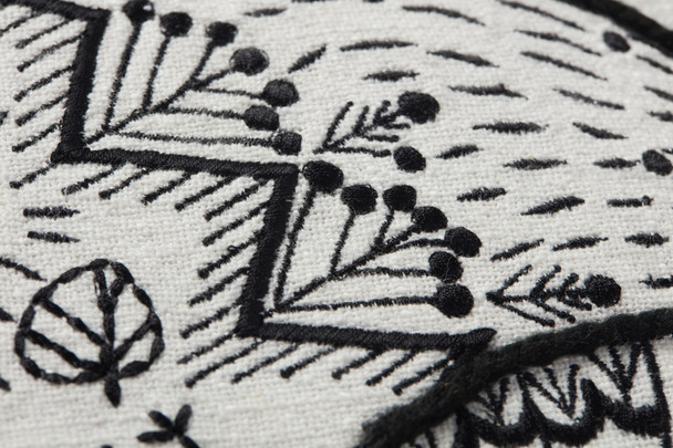 Loloi Pillows PLL0030 Black Natural Pillow