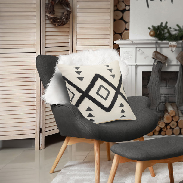 LR Home Avant-garde 07539 Natural Black Pillow