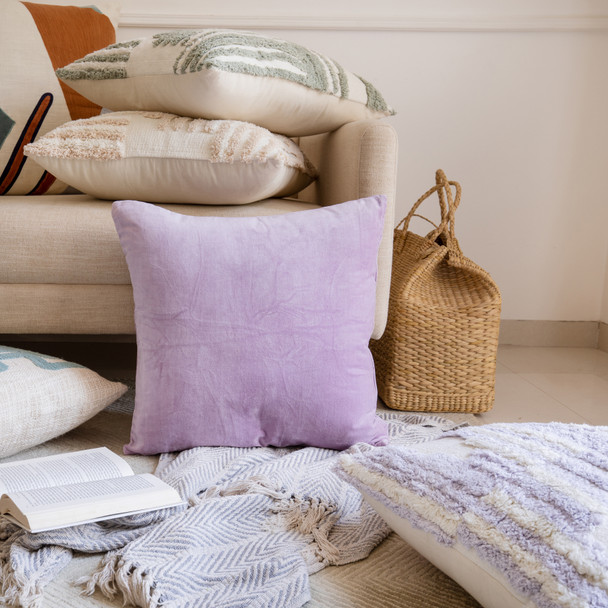 LR Home Stacy Garcia 8421 Lilac Pillow