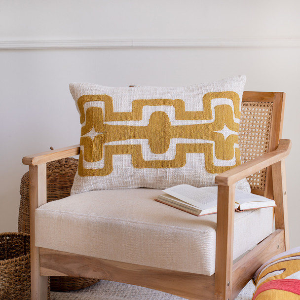 LR Home Stacy Garcia 8457 Ochre Ivory Pillow