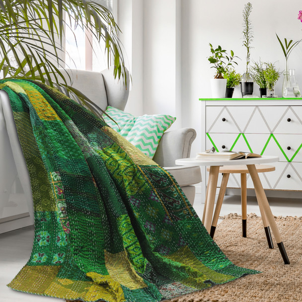 LR Home Kantha 80156 Green Throw
