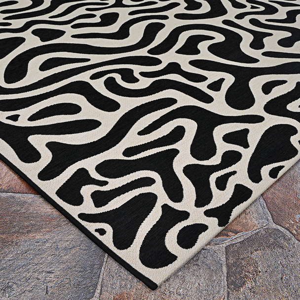 Couristan Castille 2912 1201 Graffiti Black White Rug