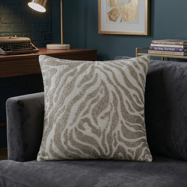 LR Home Cosmopolitan 08568 Ivory Silver Pillow