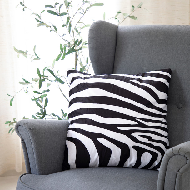 LR Home Echo 08327 Black White Pillow
