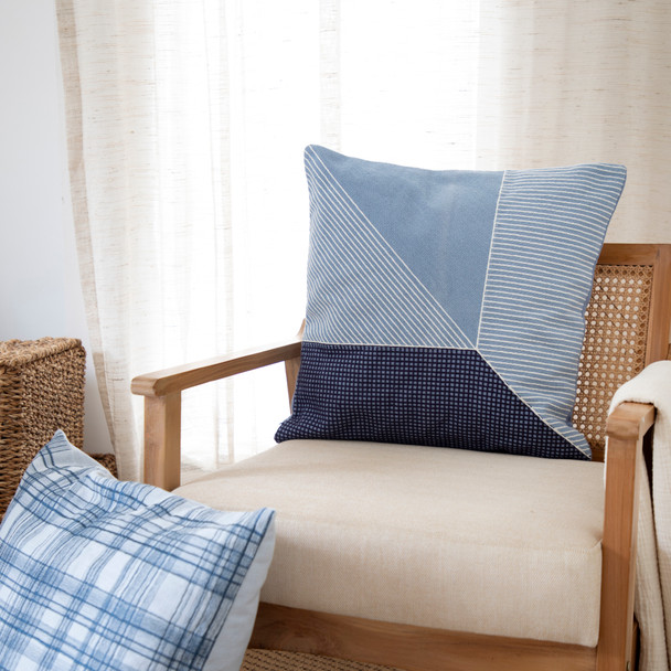 LR Home Stacy Garcia 08638 Blue White Pillow