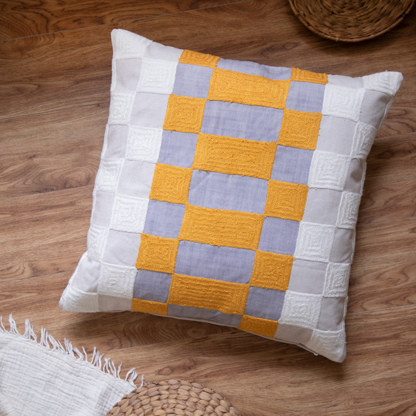 LR Home Stacy Garcia 08648 Yellow Multi Pillow
